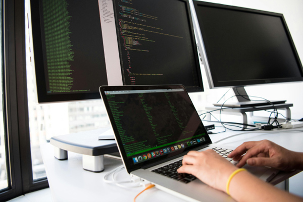 游泳池水處理設(shè)備設(shè)施：保障泳池水質(zhì)的關(guān)鍵:泳池設(shè)備
